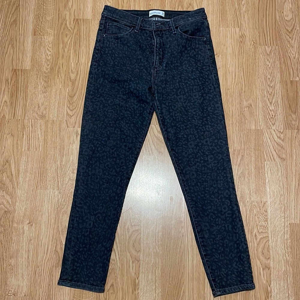 Abercrombie and Fitch skinny jean